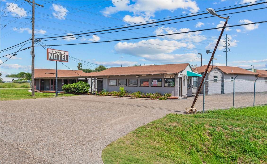 4206 Leopard Street - Photo 1