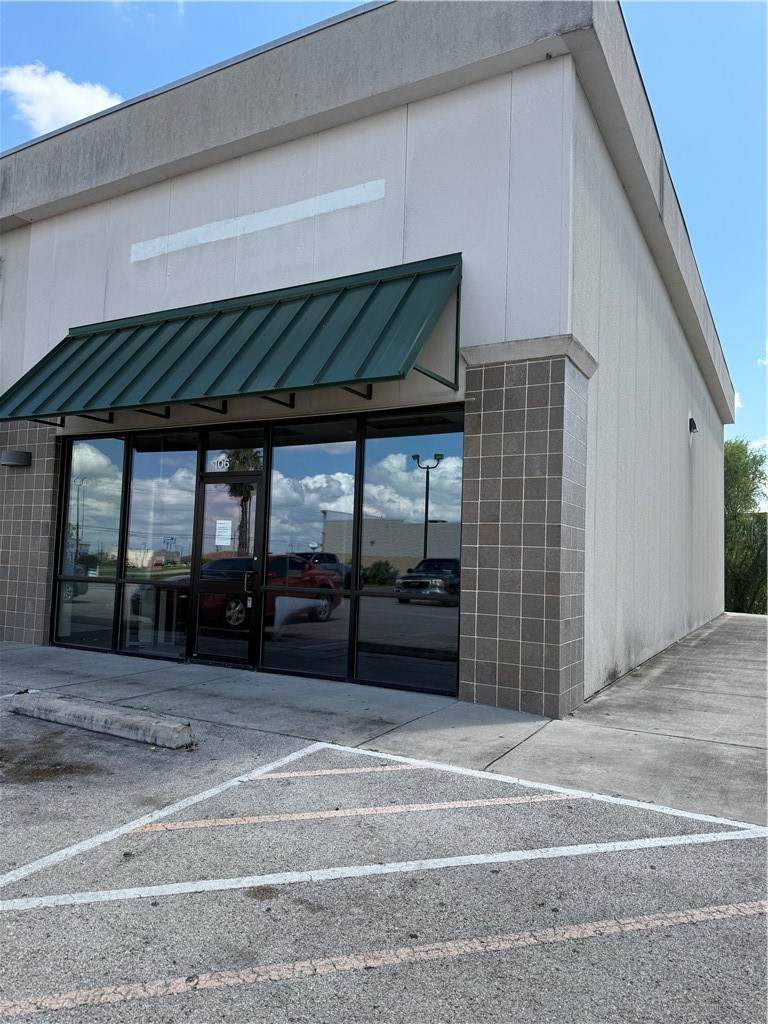 2521 Main Street - Photo 1
