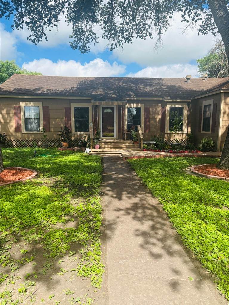 845 Reynolds - Photo 1