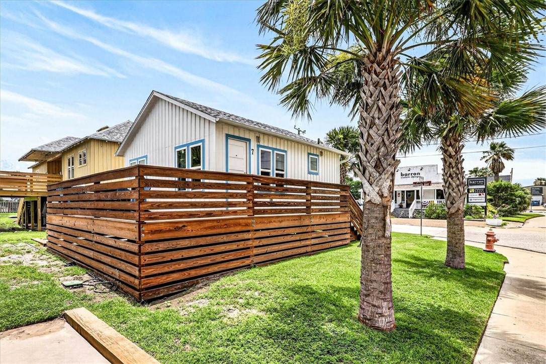 340 Alister Street - Photo 1