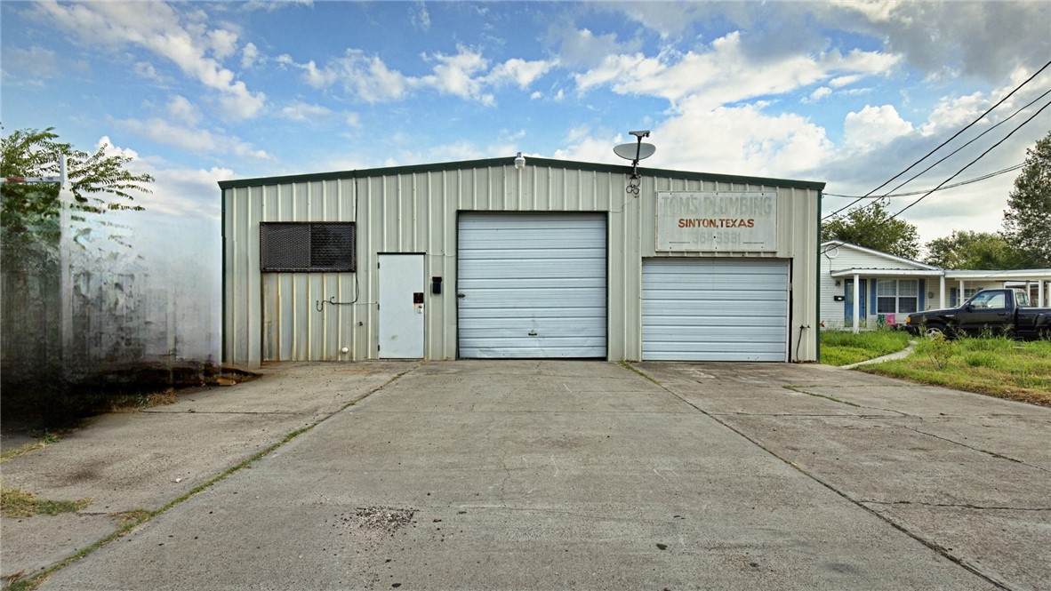 810 Sinton Street - Photo 1