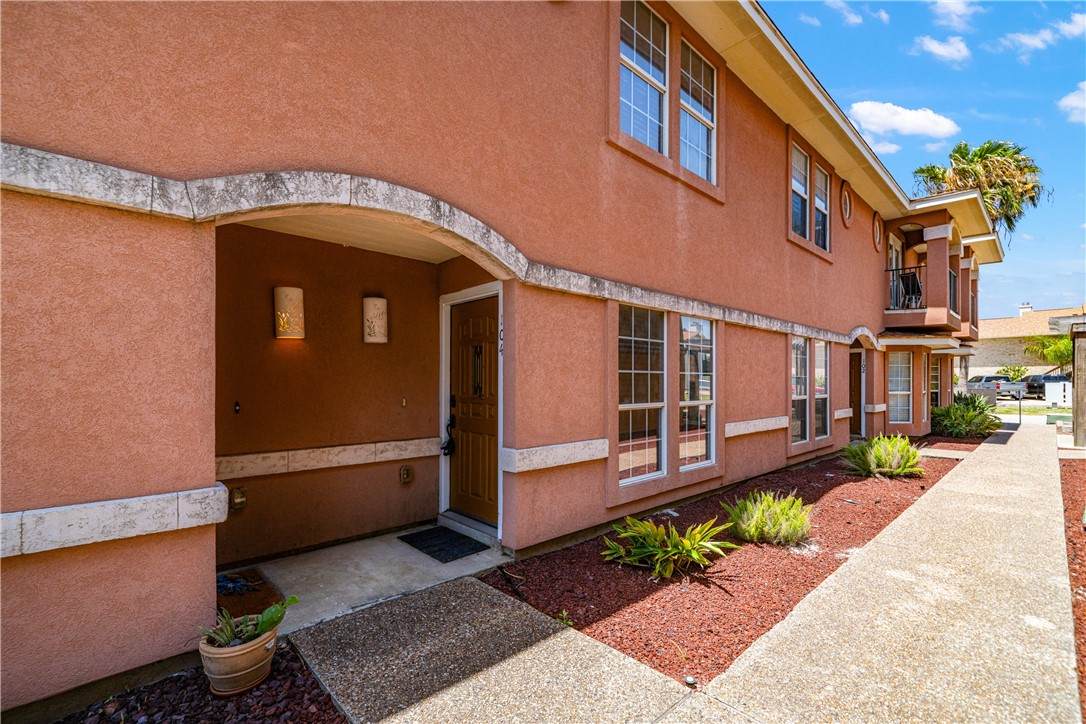 15422 Seamount Cay Court - Photo 1
