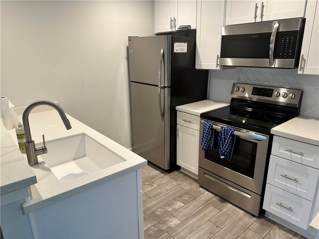 611 Lauderdale Drive - Photo 1