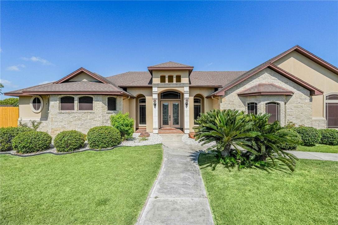 1502 Westridge Boulevard - Photo 1