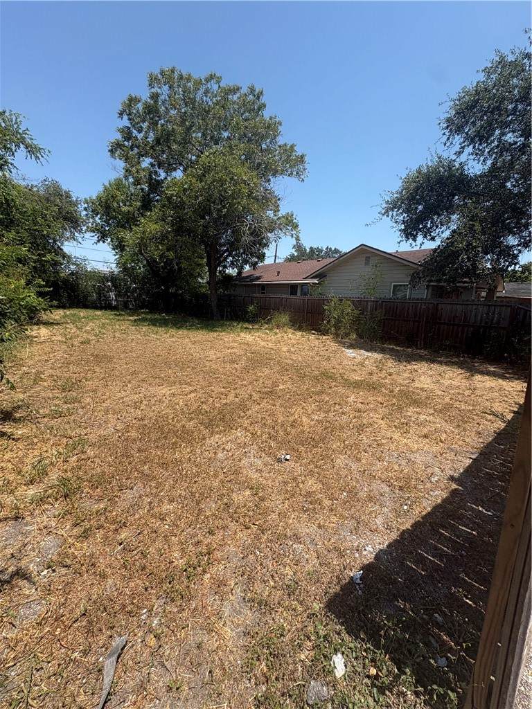 4030 Lou Street - Photo 1