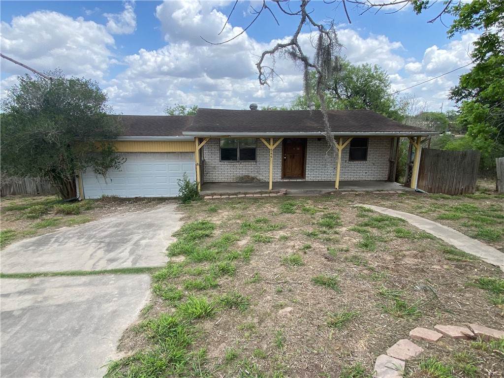 544 Vista Drive - Photo 1