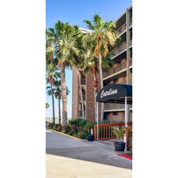 4334 Ocean Dr - Photo 1