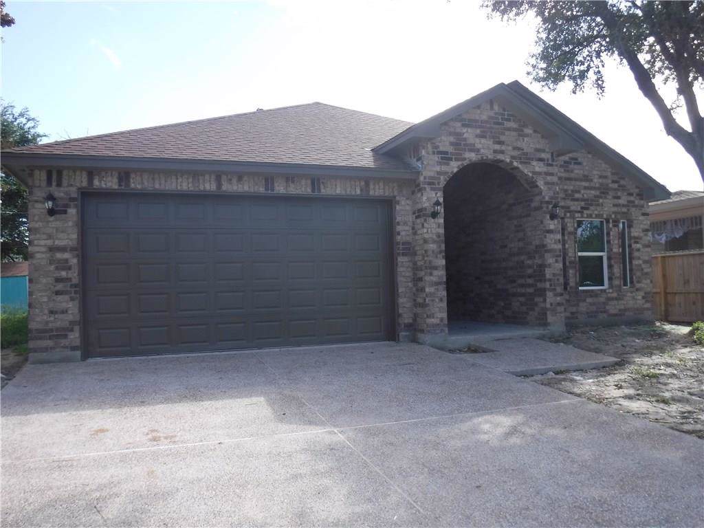 1556 Daytona Dr - Photo 1