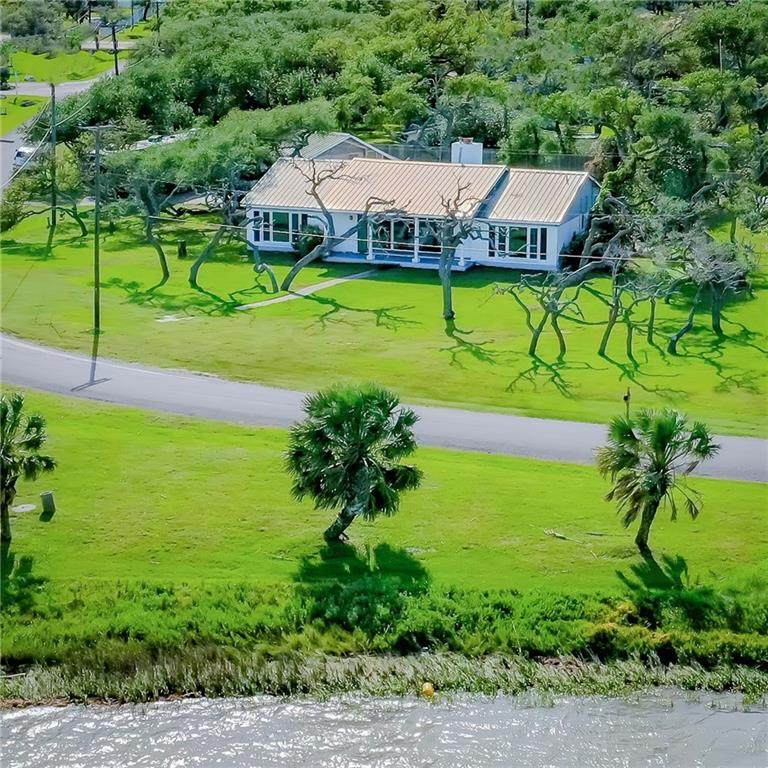 102 Lamar Beach Rd - Photo 1
