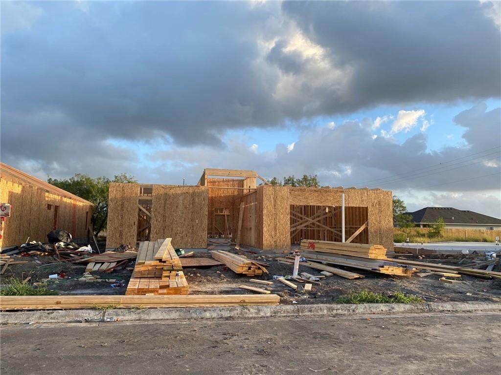 10406 Woodside Drive - Photo 1
