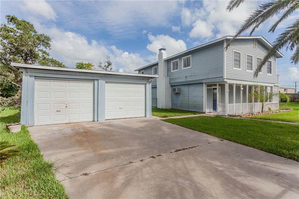 112 Sherwood Drive - Photo 1