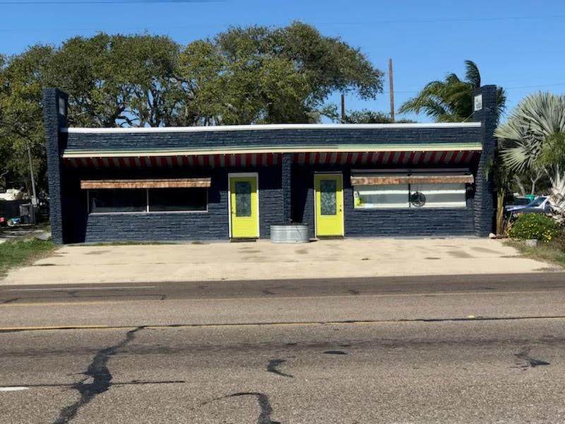 964 Commercial Street - Photo 1