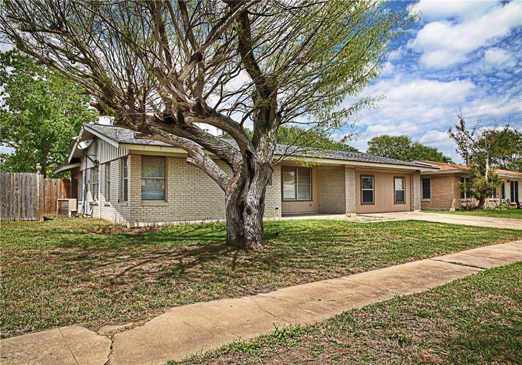 1727 Austin Street - Photo 1