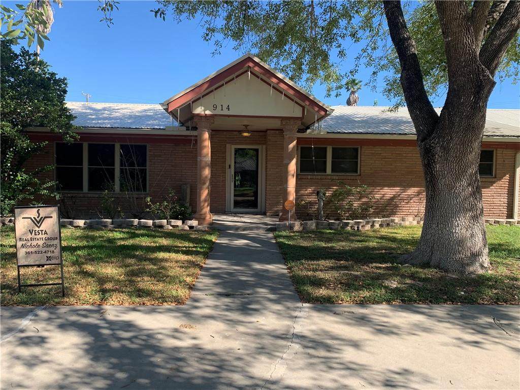 914 10th Street - Photo 1