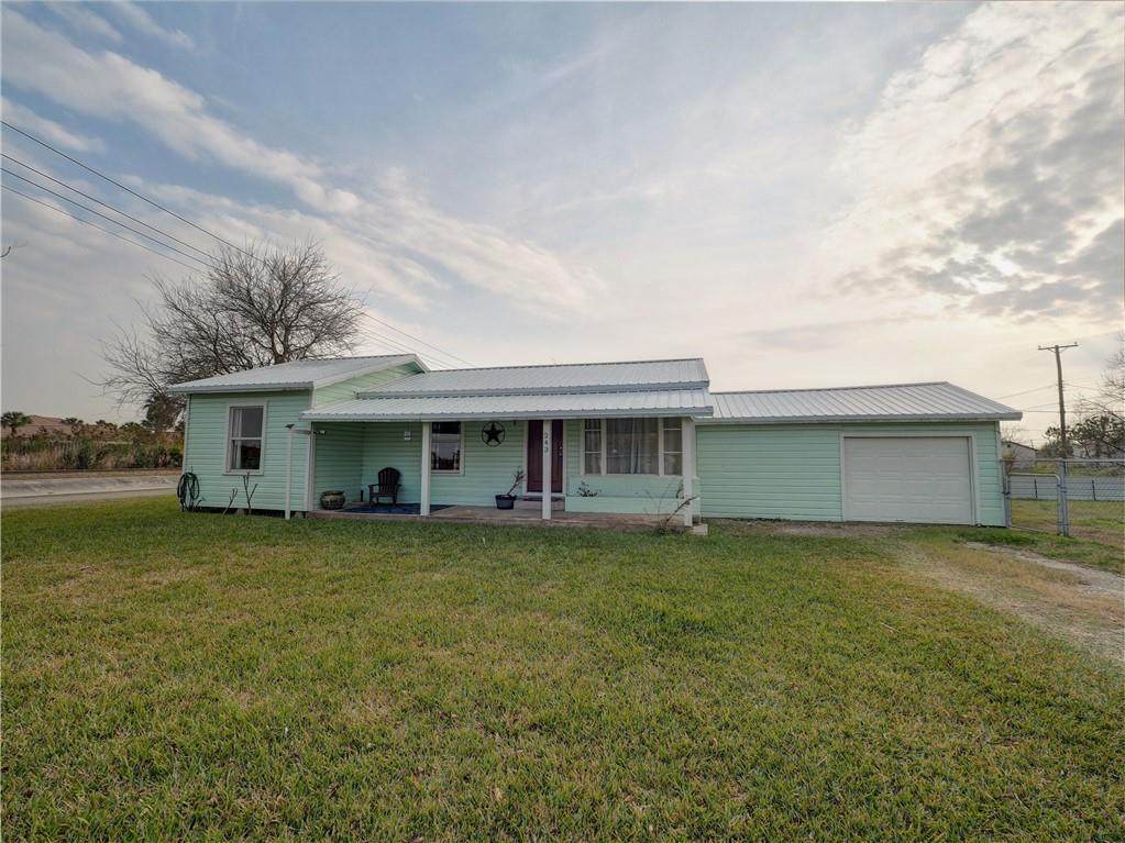 243 Magnolia Avenue - Photo 1