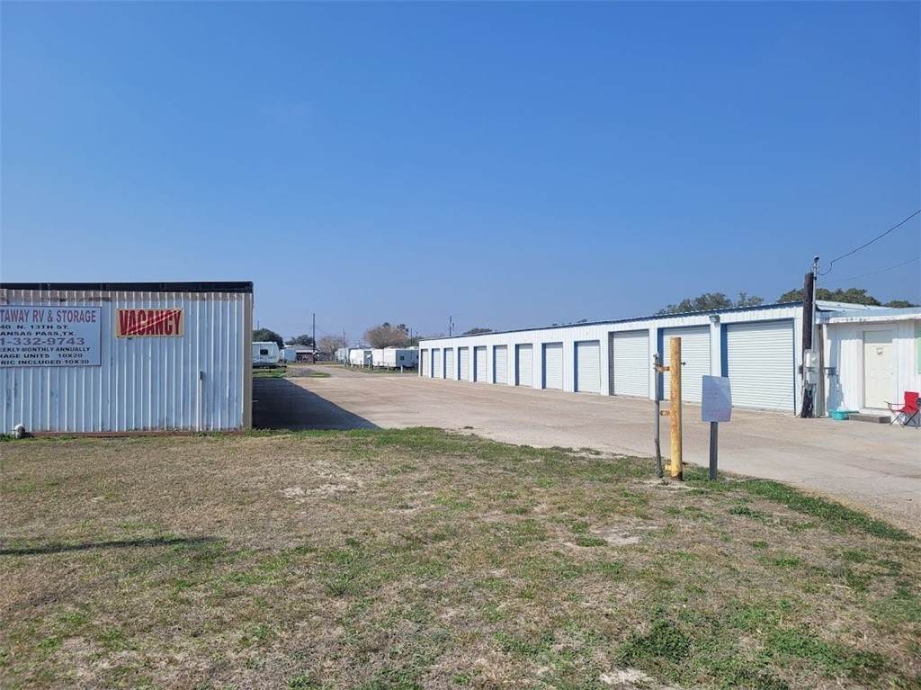 340 13th Street - Photo 1