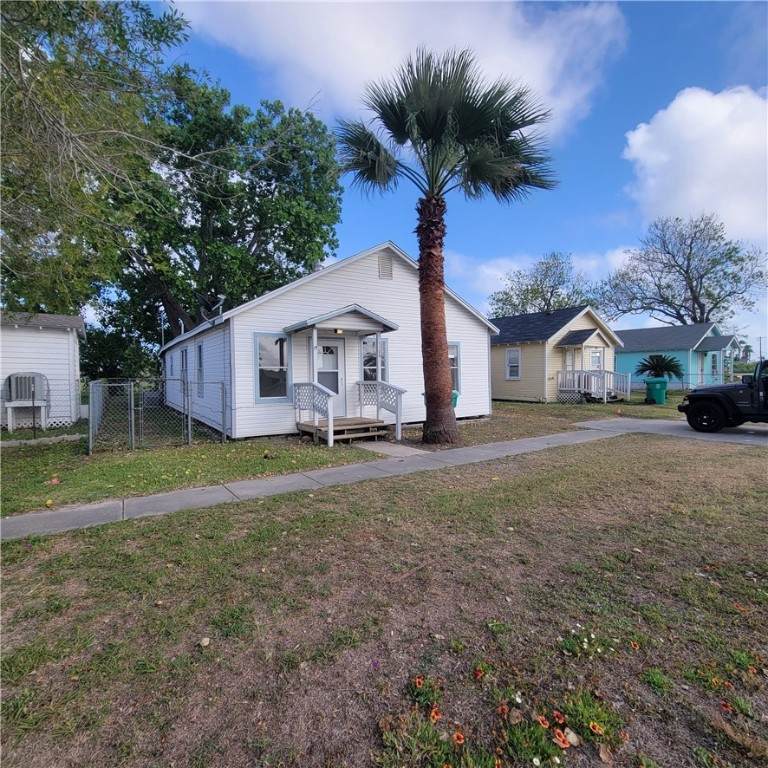 1125 Commercial Street - Photo 1