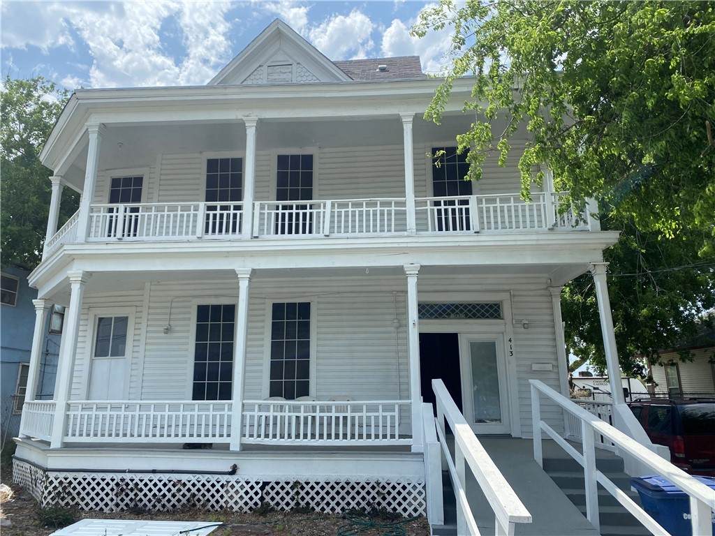 413 Waco Street - Photo 1