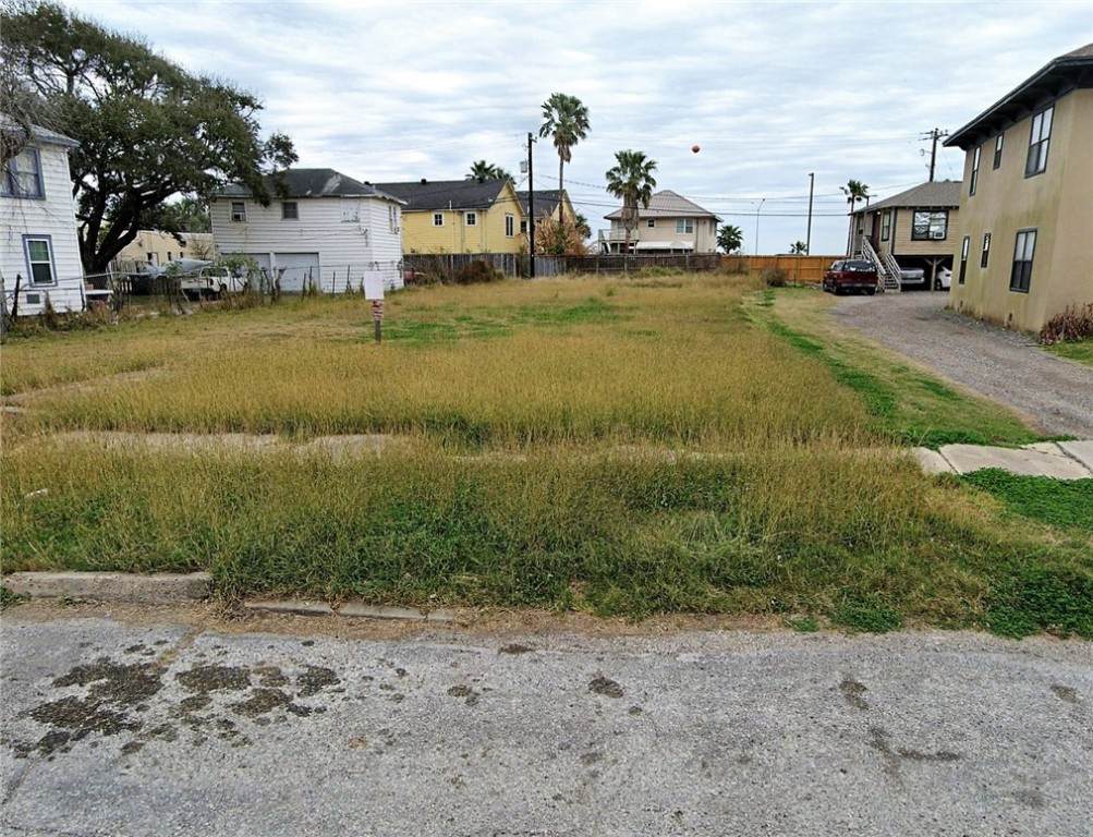 1218 2nd Street - Photo 1