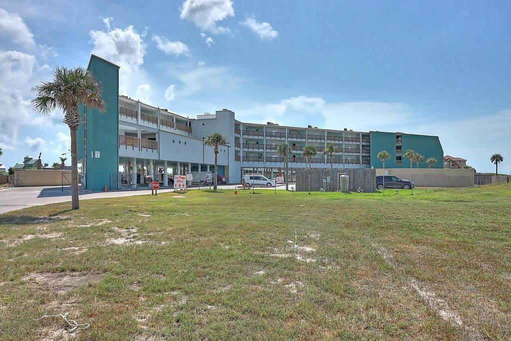 5973 Hwy 361 - Photo 1
