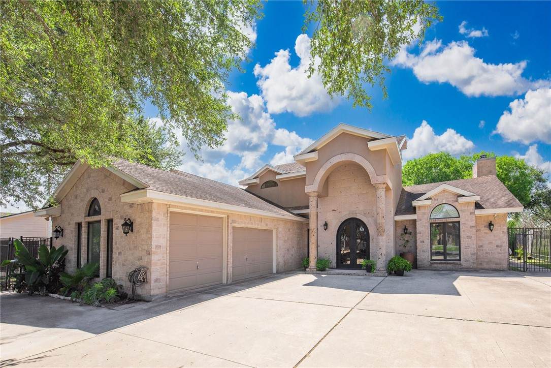 6109 Lost Creek Drive - Photo 1