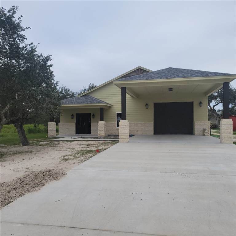 204 Walter Heldenfels Circle - Photo 1