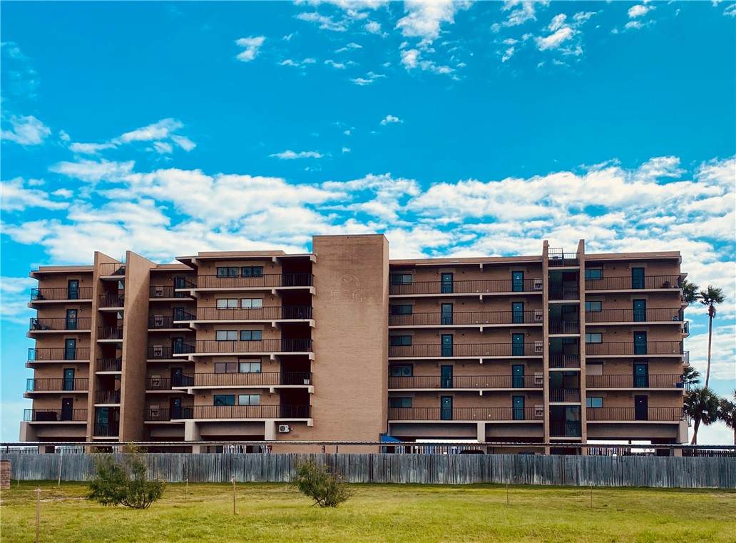 202 Reef - Photo 1