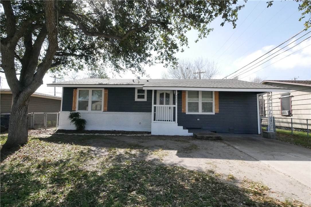 4045 Delphine Street - Photo 1