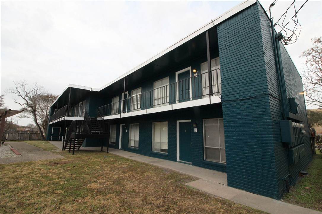 3233 Staples Street - Photo 1