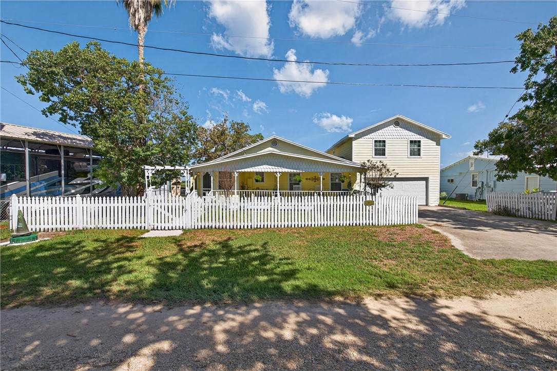 107 Lakefield Drive - Photo 1