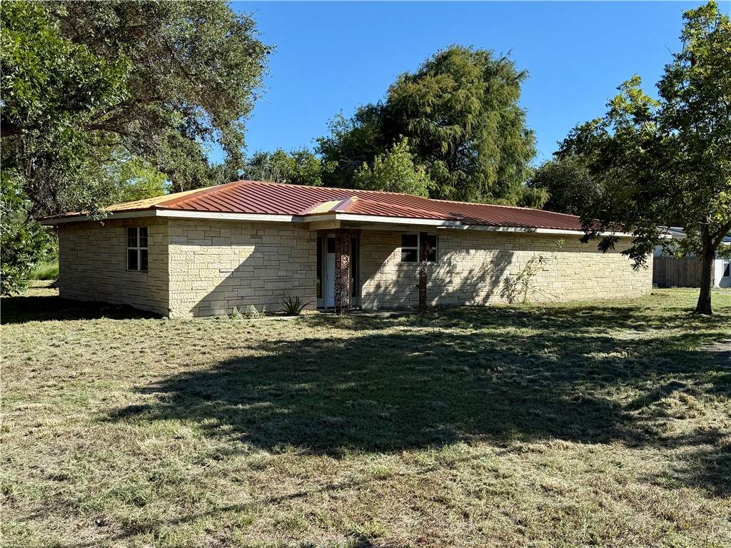 1401 Avenue A - Photo 1