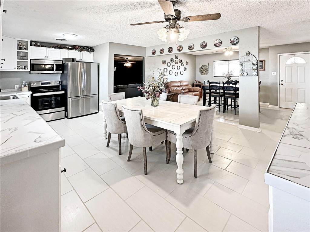 6604 County Road 136 - Photo 1