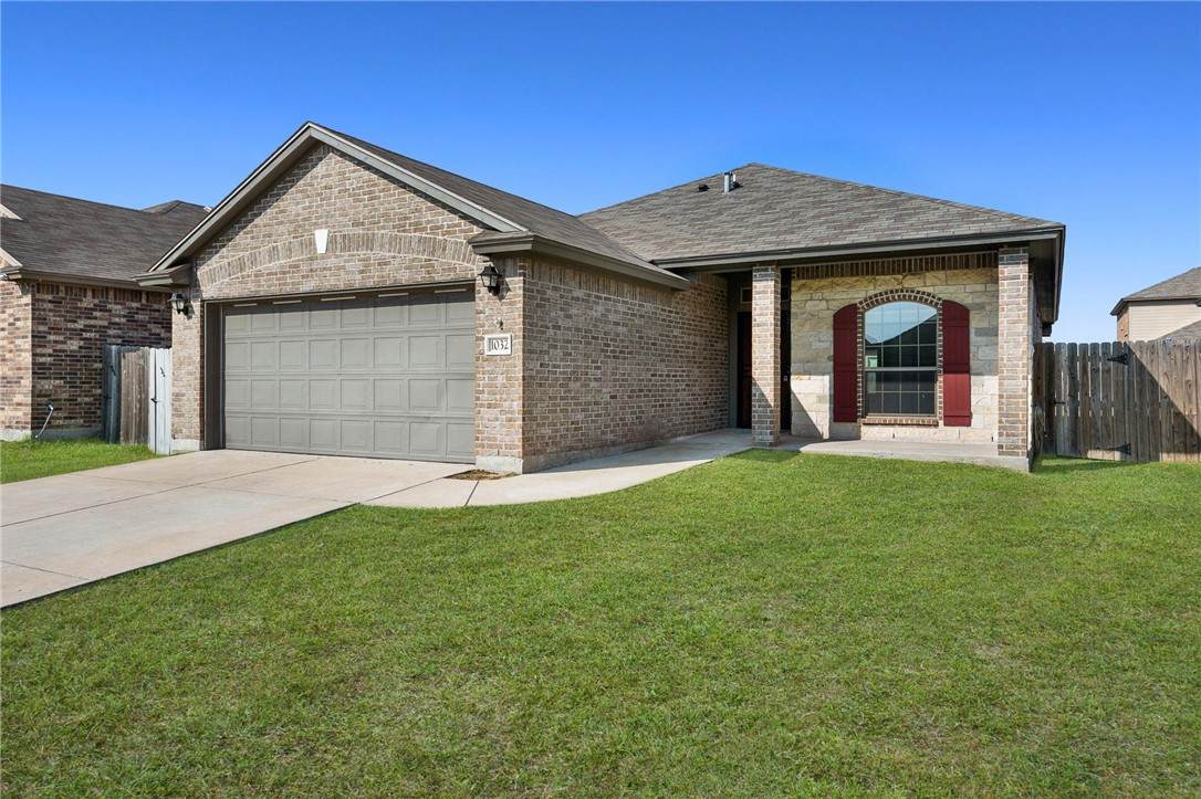 1032 Pasadena Street - Photo 1