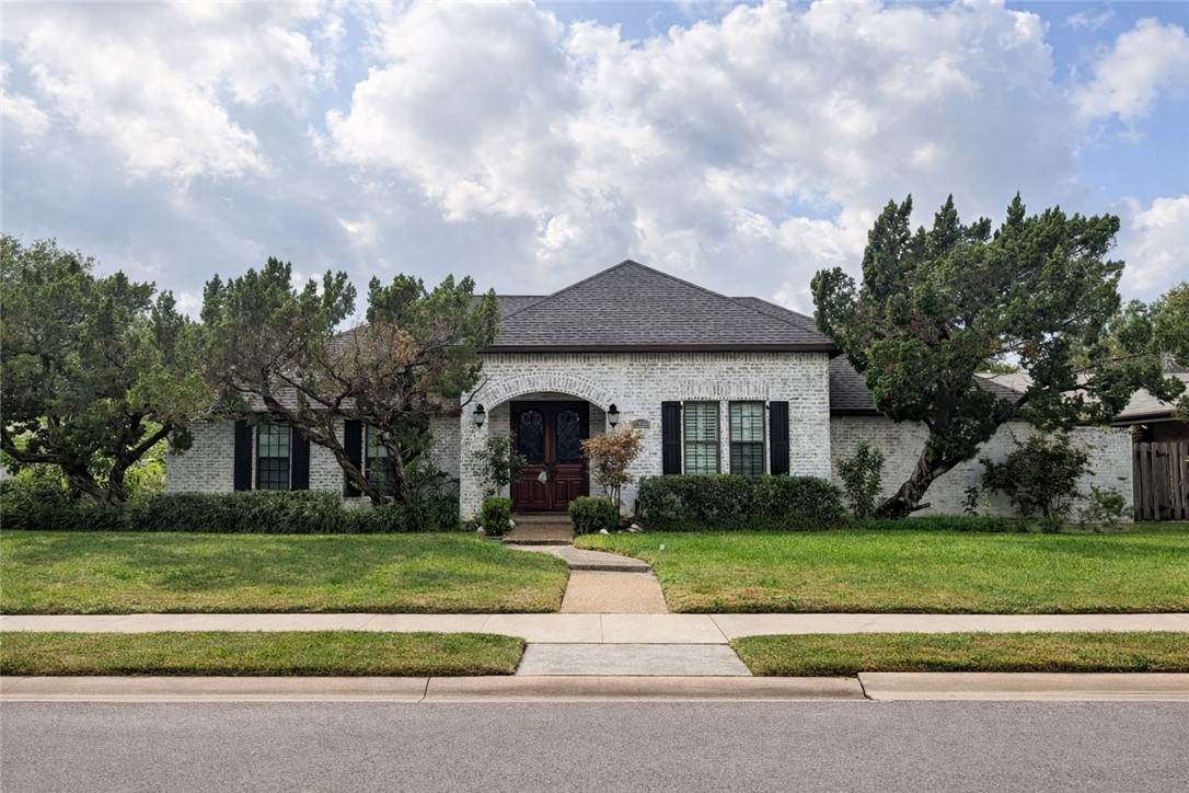 5309 Saint Andrews Drive - Photo 1