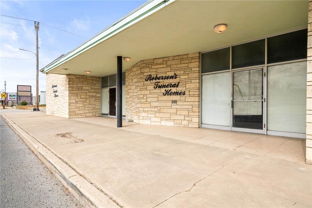 222 Thornton Street - Photo 1