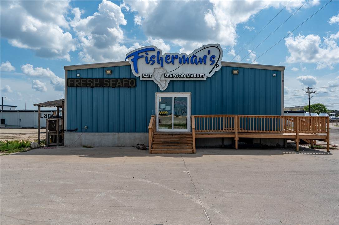 1101 Laguna Shores - Photo 1