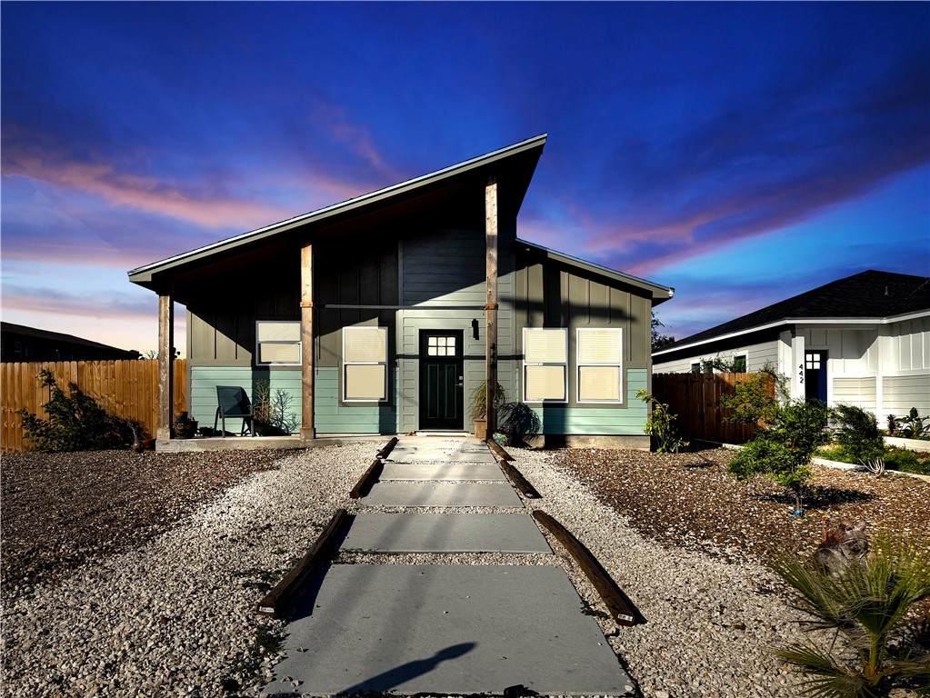 446 Valerie Street - Photo 1