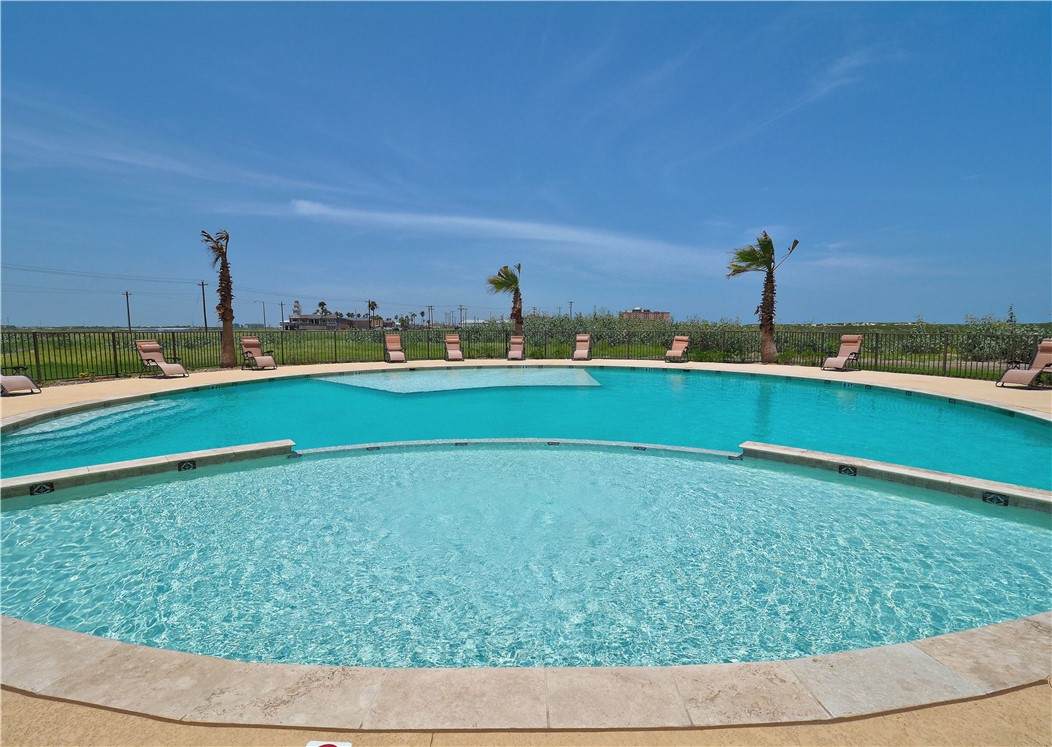 https://bt-photos.global.ssl.fastly.net/corpuschristi/orig_boomver_1_473882-2.jpg