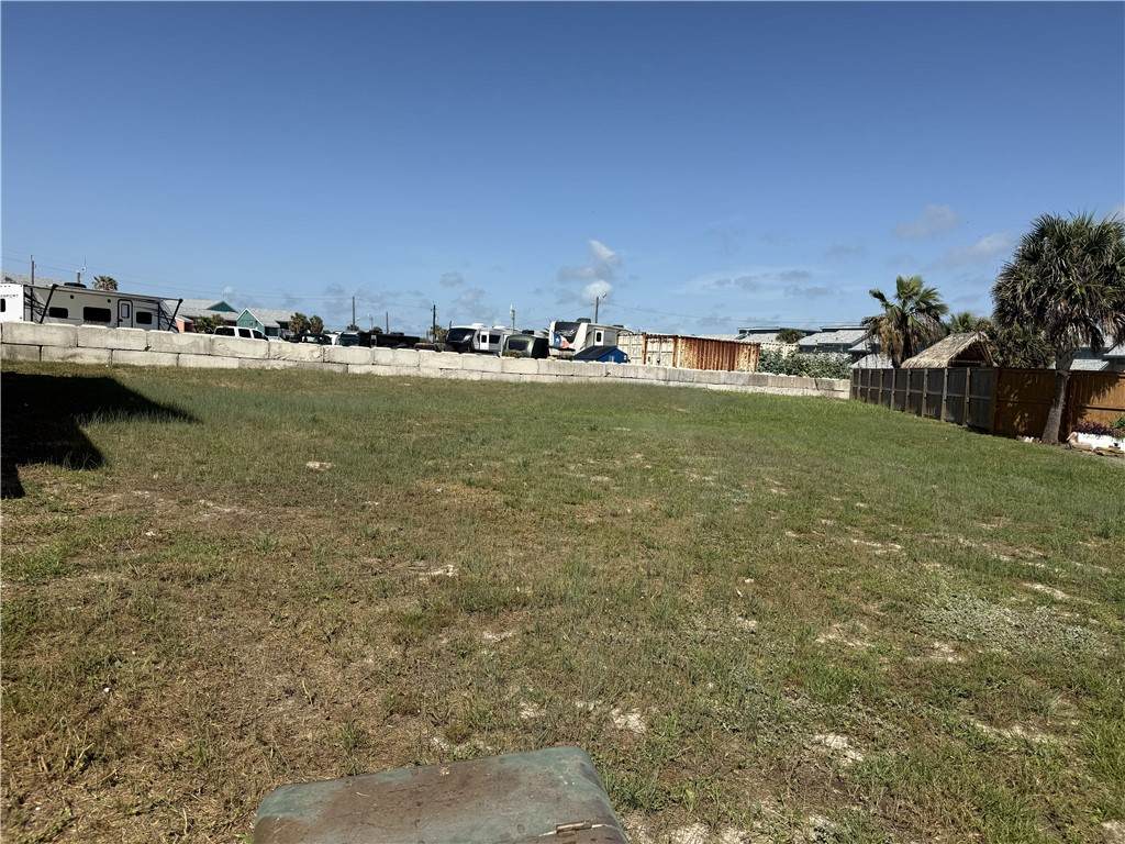 840 Parkplace - Photo 1