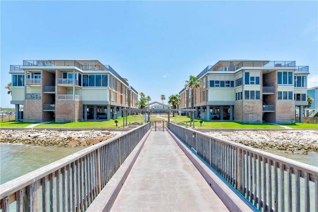 631 Channel View Drive - Photo 1