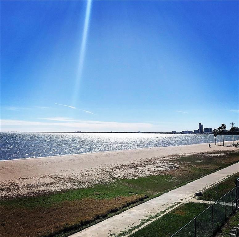 3938 Surfside Blvd - Photo 1