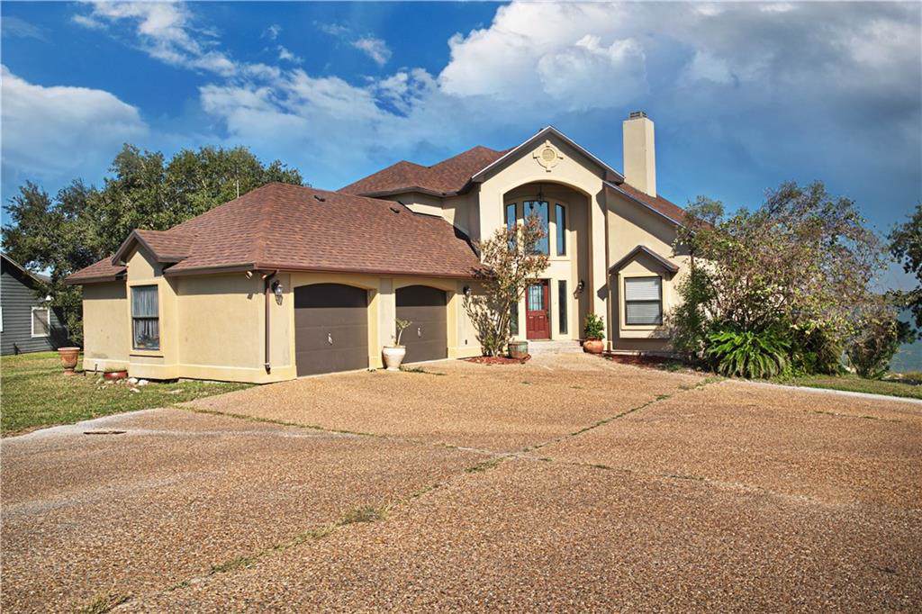 865 County Road 3651 - Photo 1