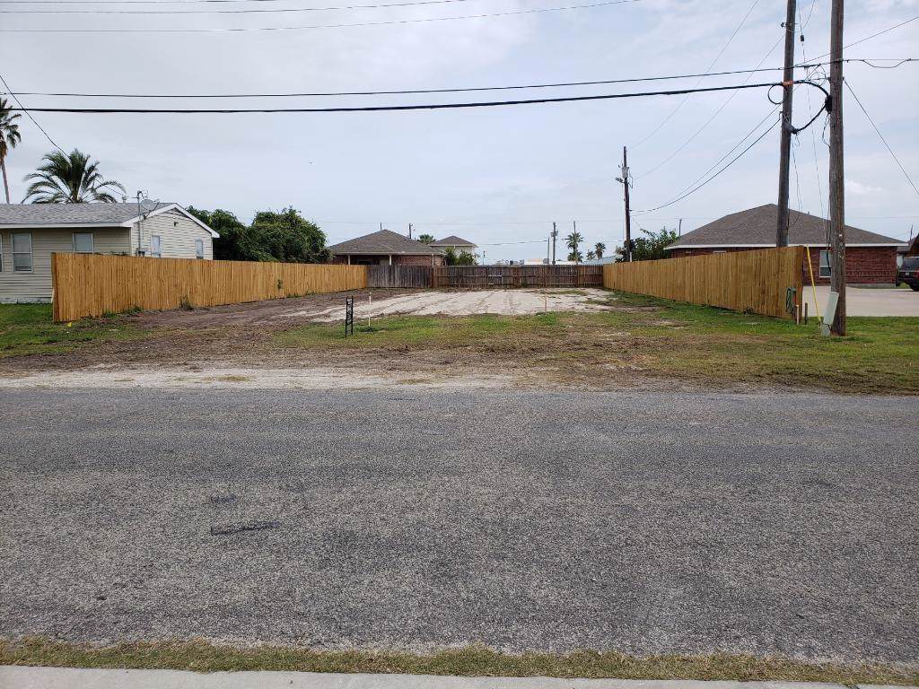 114 Live Oak Street - Photo 1 114 Live Oak Street - Photo 1