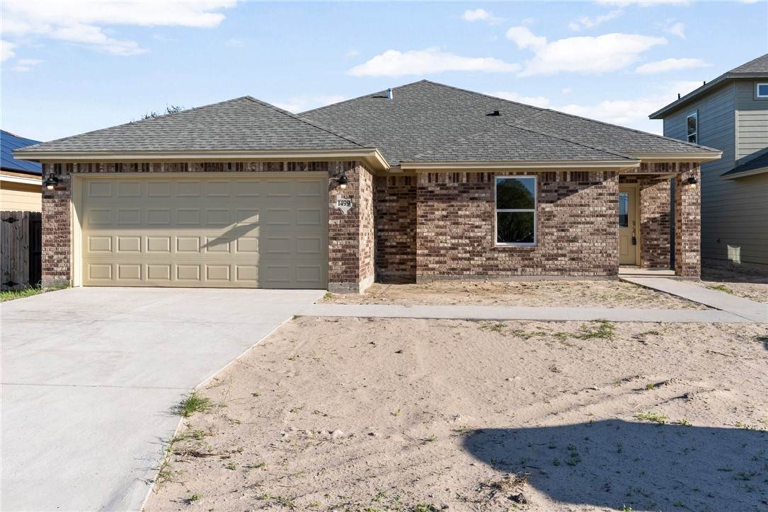 1499 Lisa Ann Dr - Photo 1