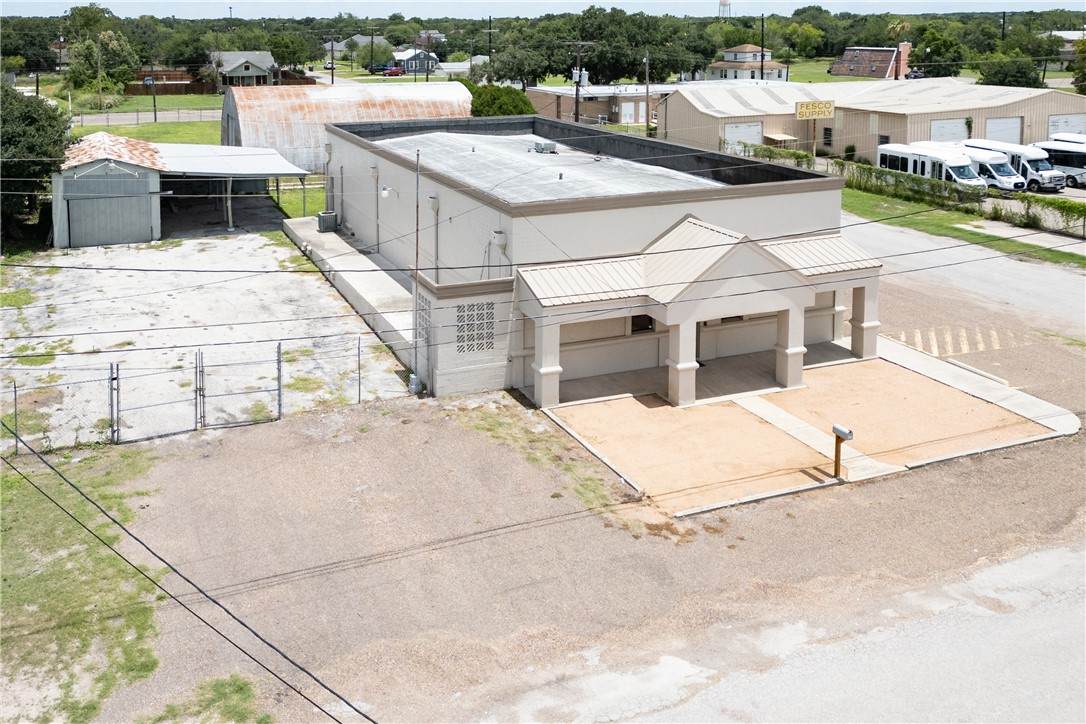 401 2nd Street - Photo 1