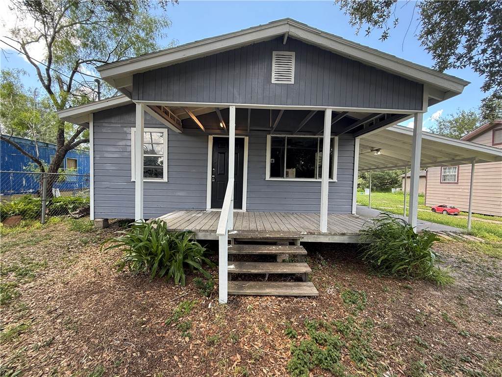 1010 Range Street - Photo 1