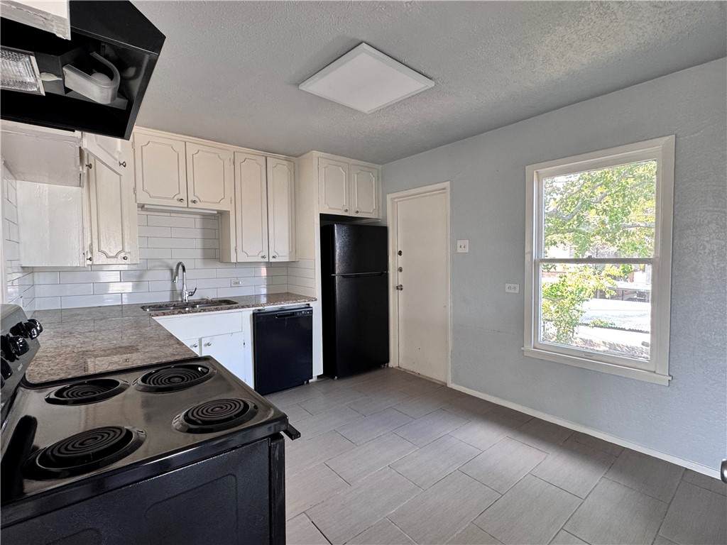 3120 Santa Fe Street - Photo 1