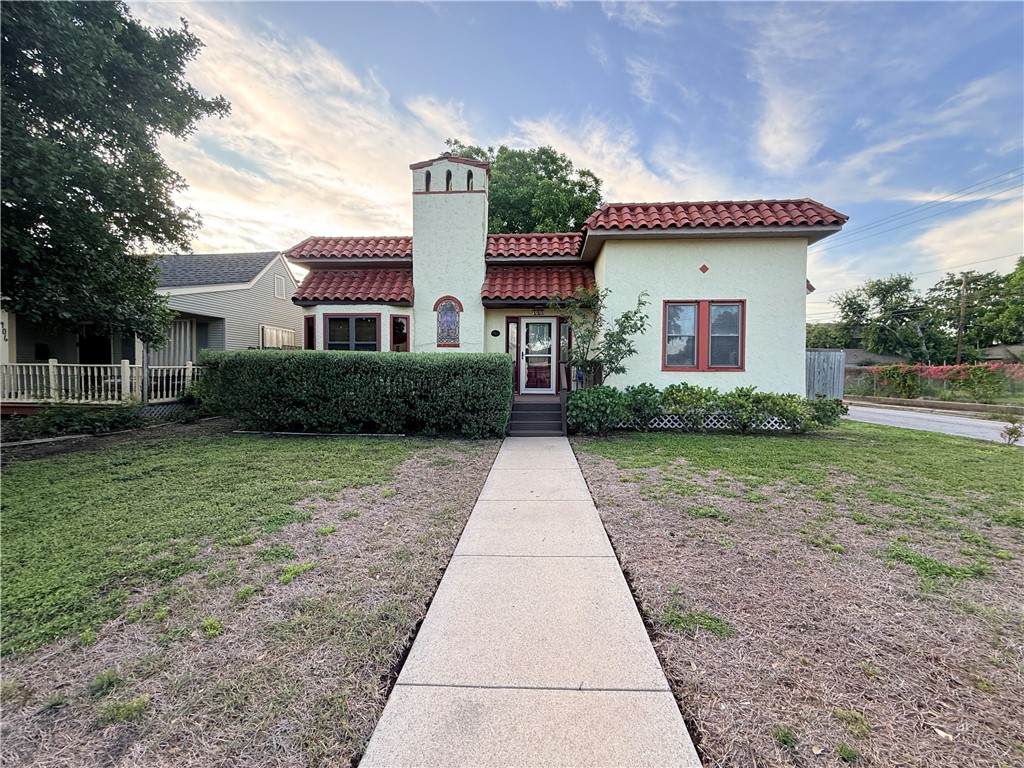 402 Clifford Street - Photo 1