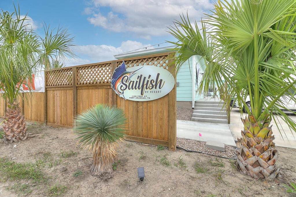 1100 Port Street - Photo 1
