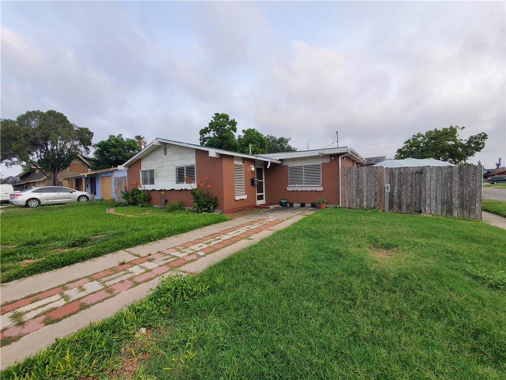 5701 Glen Arbor Drive - Photo 1